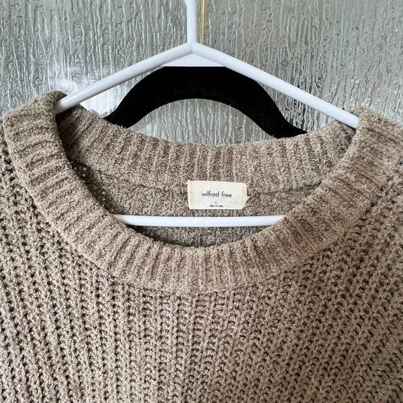 Aritzia Wilfred free Essential Chenille Sweater Green size L - Picture 5 of 7